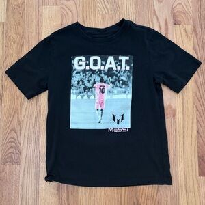 Lionel Messi Collection Boys G.O.A.T. Graphic T-Shirt Black Size 8 Soccer Tee